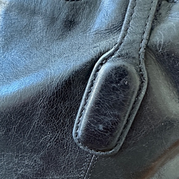 HOBO Black Leather Vintage Tote Bag lots of ❤️ so soft great shape for older bag - Picture 9 of 15